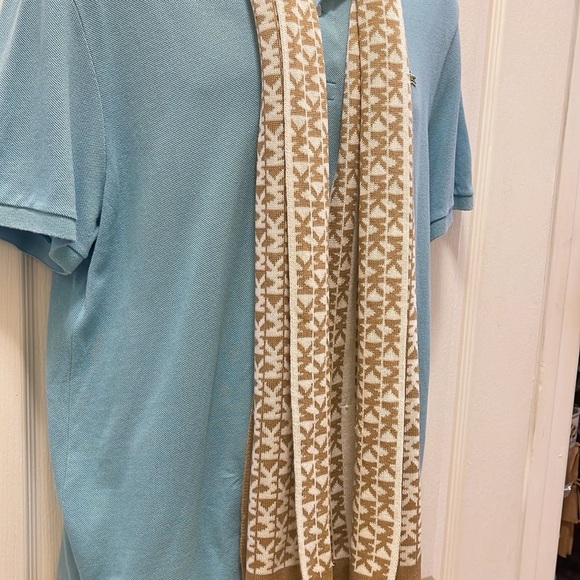 Michael Kors Scarf MK Monogra
Reversible Tan Beige White Knit Logo... - Picture 9 of 11